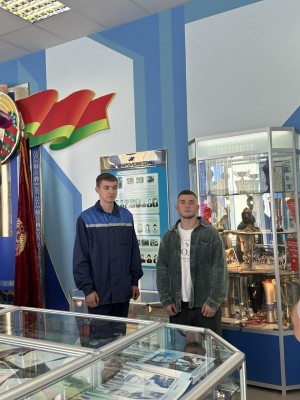 Сегодня с молодыми специалистами ОАО "Беларусьрезинотехника", прибывшими на предприятие в 2025 году, пообщались журналисты телеканала "Бобруйск 360" и газеты "Бабруйскае жыцце". - фото