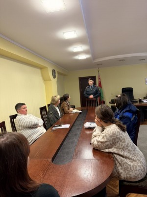 В рамках профилактической акции "Неделя кибербезопасности" на ОАО"Беларусьрезинотехника" обсудили вопросы Интернет-мошенничества. - фото