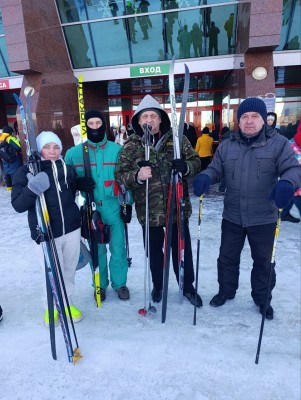В Бобруйске прошел спортивный праздник «Бобруйская лыжня-2026». Коллектив ОАО "Беларусьрезинотехника", в этот морозный день, принял активное участие в городском мероприятии! - фото