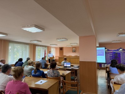Единый день информирования прошел сегодня на ОАО"Беларусьрезинотехника.  Главная тема — «Обеспечение безопасности жизнедеятельности: от кибератак до правил на дорогах». - фото